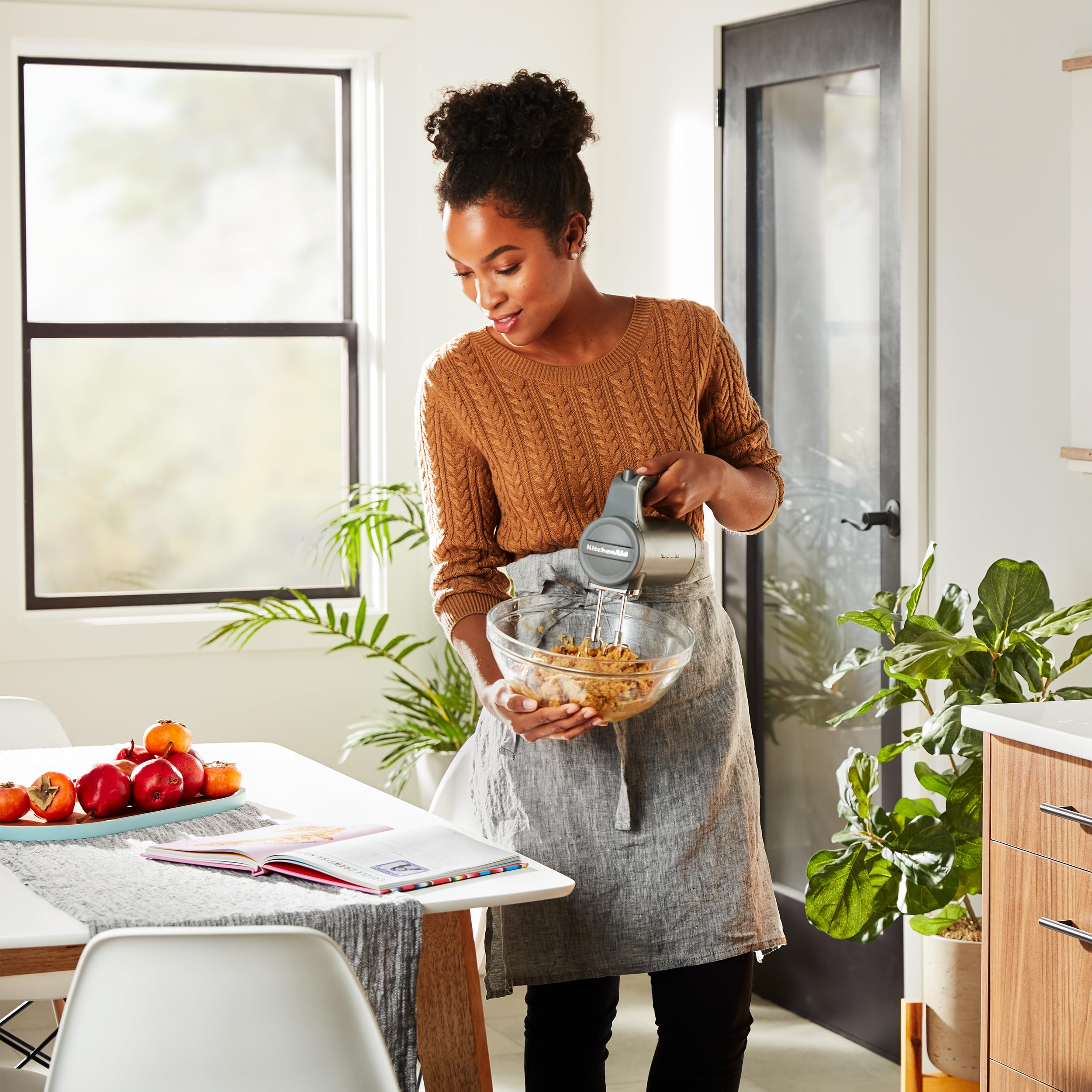 KitchenAid Cordless 7 Speed Hand Mixer - KHMB732DG - Image 7