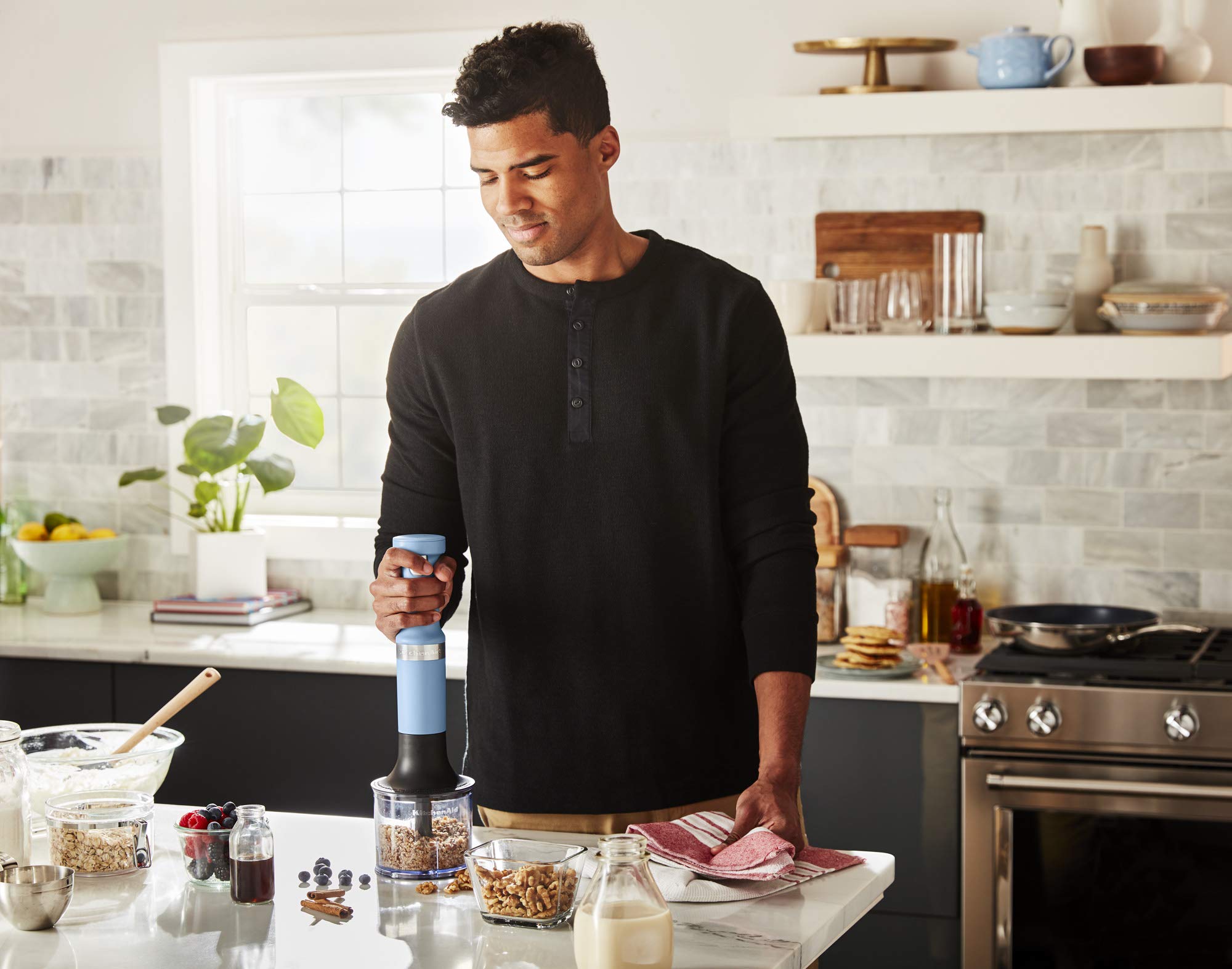 KitchenAid Cordless Variable Speed Hand Blender with Chopper and Whisk Attachment - KHBBV83 - Image 11