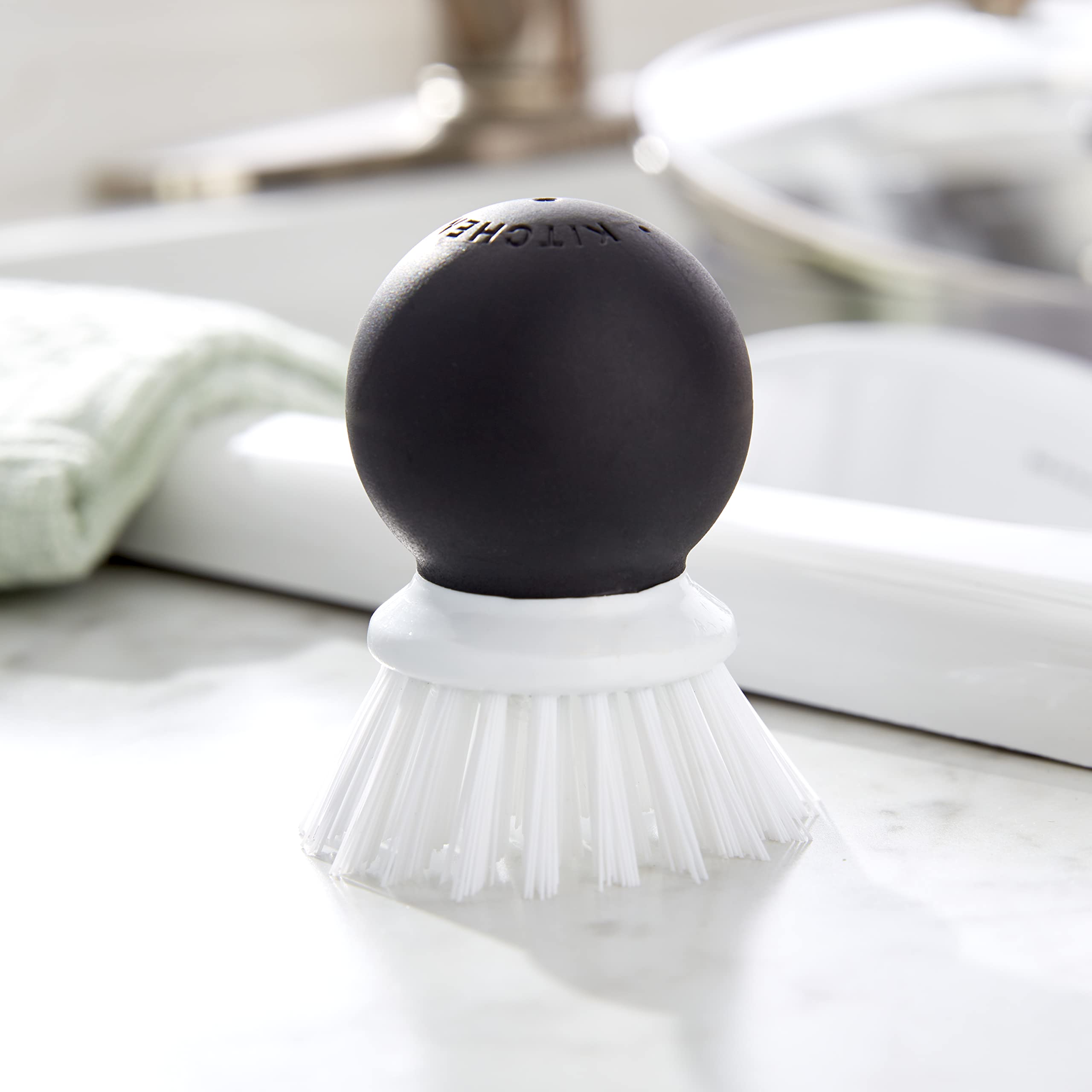 KitchenAid Soft Grip Vegetable Brush for Hard Skinned Fruits and Vegetables, Sturdy Bristles for Tough Scrubbing, Soft Girp Handle for Optimal Conrtol, Dishwasher Safe, 2.05 Inch, Black - Image 8